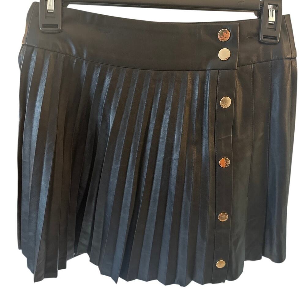 Do + Be Pleated Button-Front Mini Skirt Size Small
